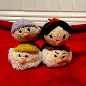Disney Tsum Tsum plush Snow White and the 7 Dwarfs lot of 4